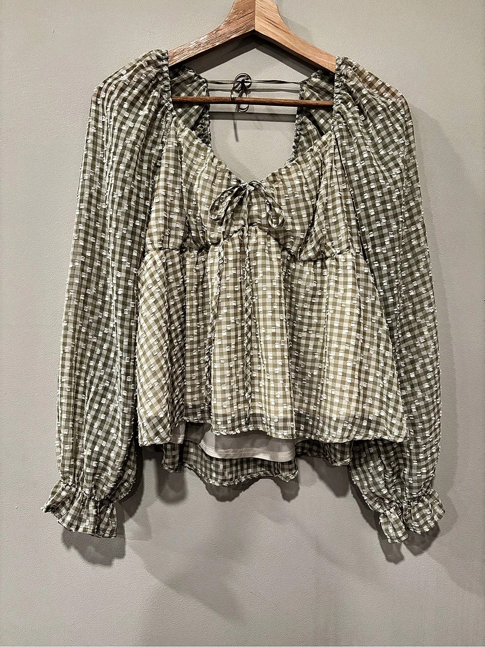 Nordstrom Gingham Tie-Front Blouse in Green & White Size Medium Babydoll Girly